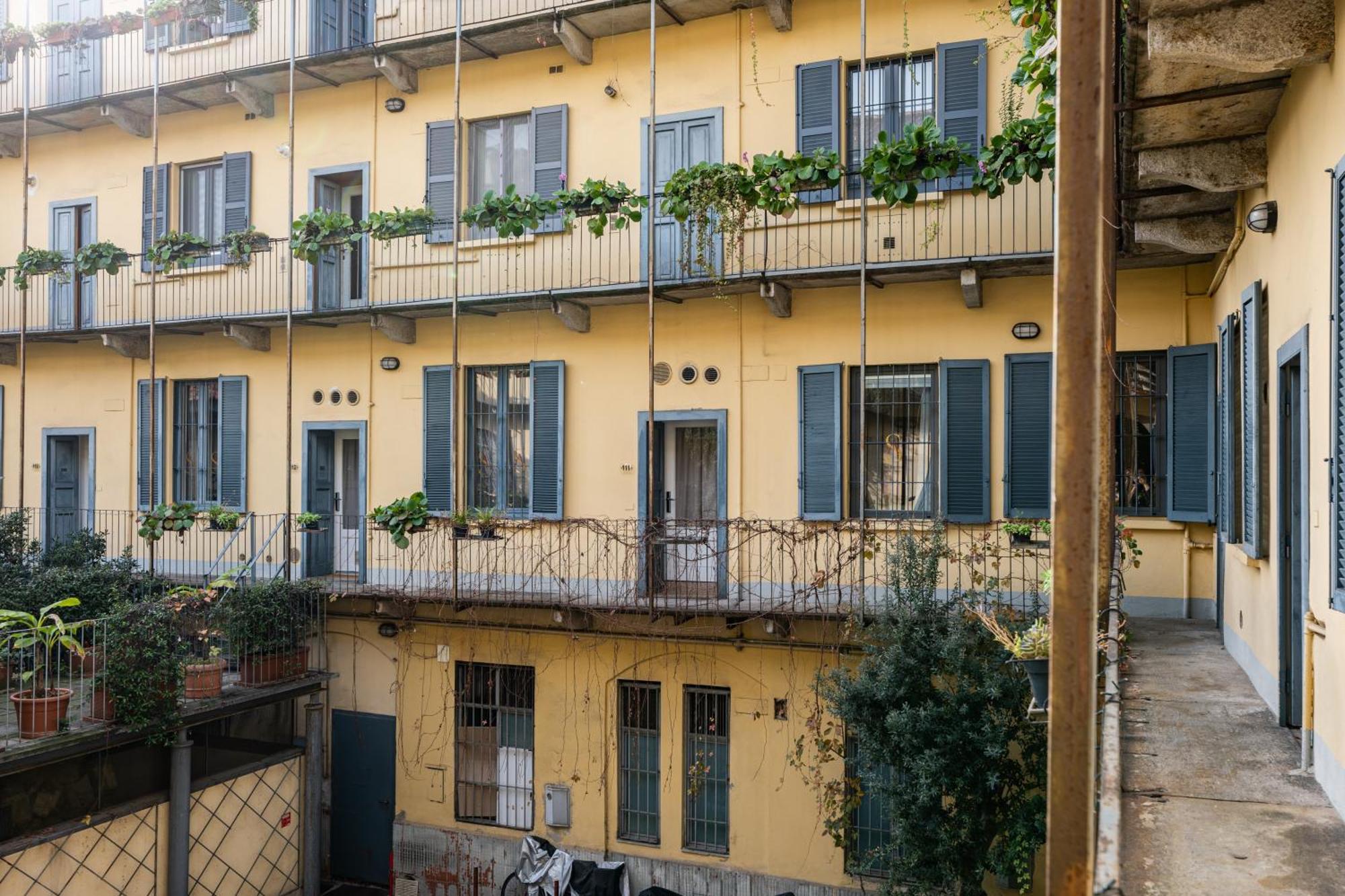 Ai Suma Hotel Milan Bagian luar foto