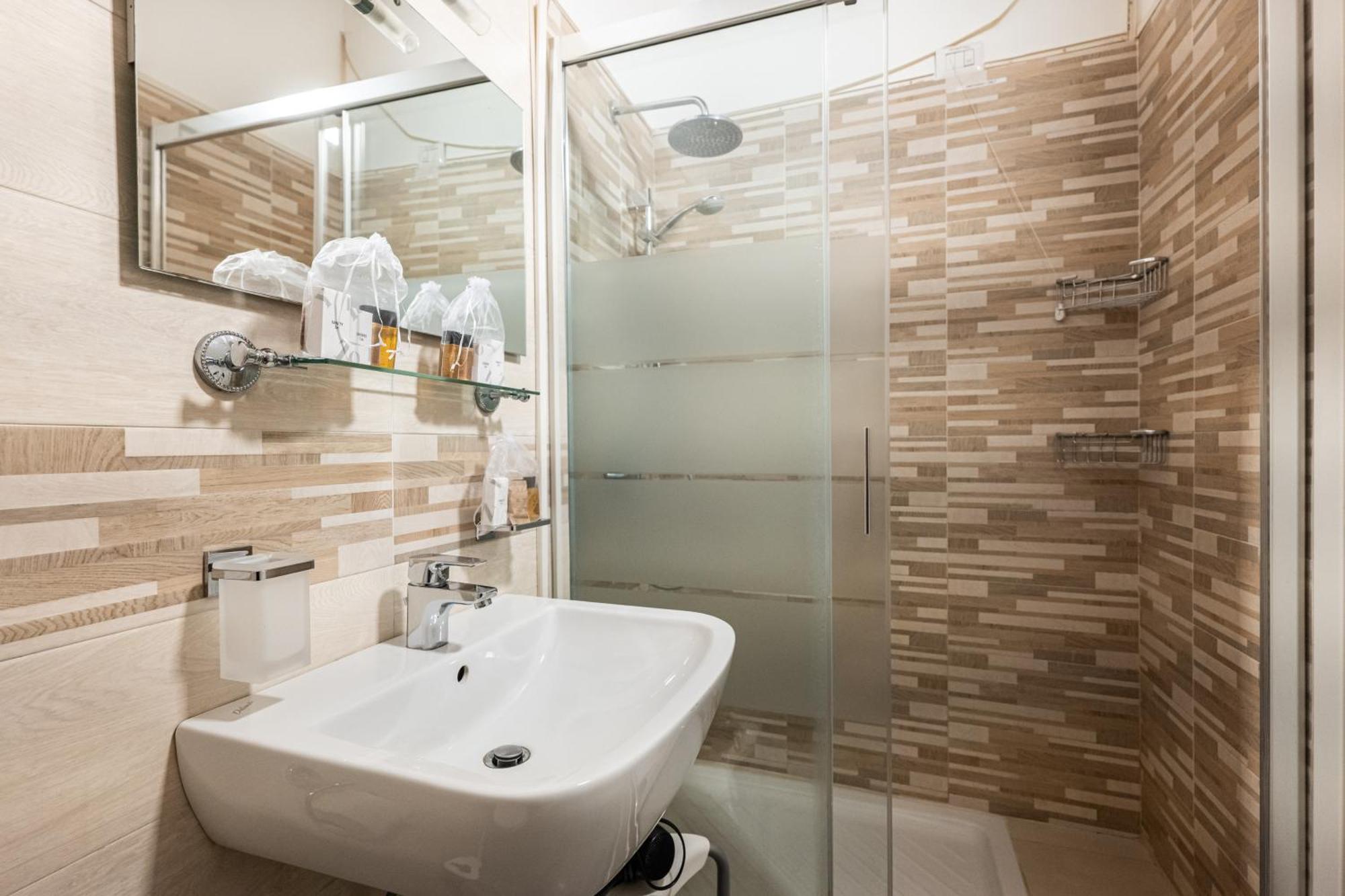 Ai Suma Hotel Milan Bagian luar foto